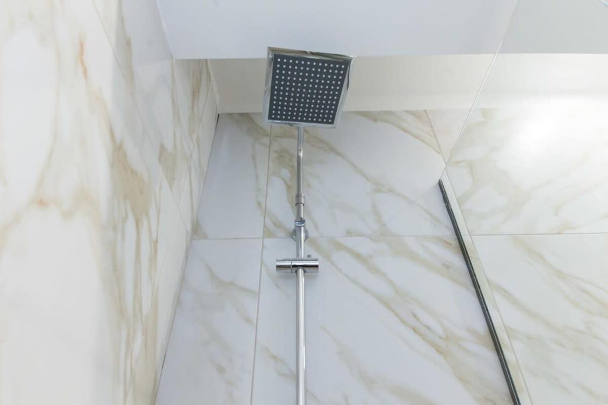 Brand New Urban Getaway Next To Megaro Mousikis Apartment Athens Exterior photo